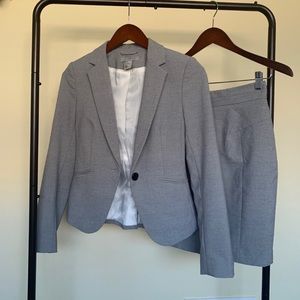 H&M light grey suit skirt and blazer set